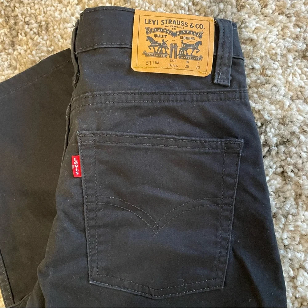 Levi's 511 Slim Fit Boys Jeans Size 16 (28x30) Black Dark Wash Adjustable Waist‎